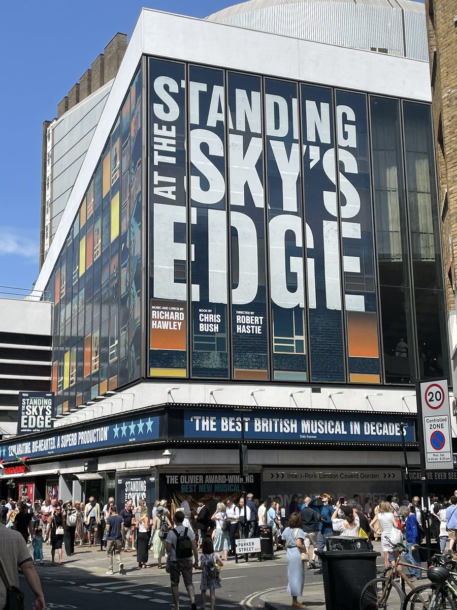 Rarham's tweet image. This was a beautiful show - @SkysEdgeMusical. Think it’s on until Saturday so be quick.

Great birthday so far. Maybe turning 40 isn’t so bad after all?