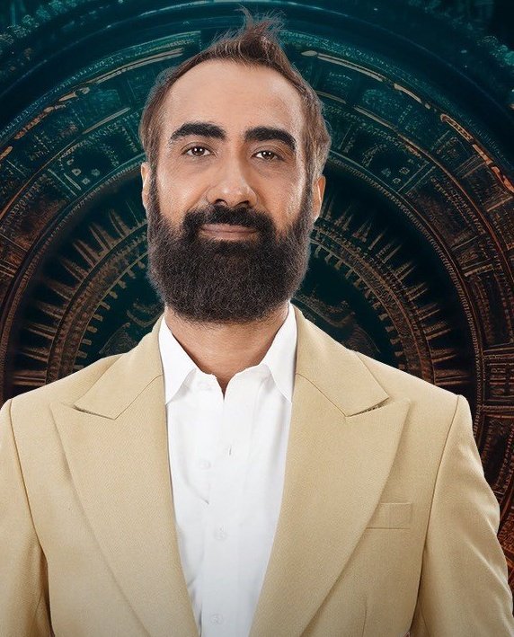 BiggbossKaTadka's tweet image. Who will be deserving Winner ?

Like for #SanaMakbul
Rt for #RanvirShorey 

#BiggBossOTT3 #BiggBoss 

Like.                             RT.