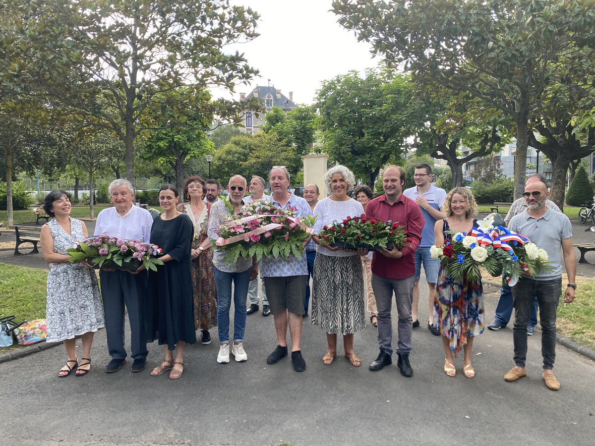 pspuydedome's tweet photo. Nous étions nombreux ce soir à honorer la mémoire de #JeanJaurès. https://t.co/OdZYzq4ZRS
