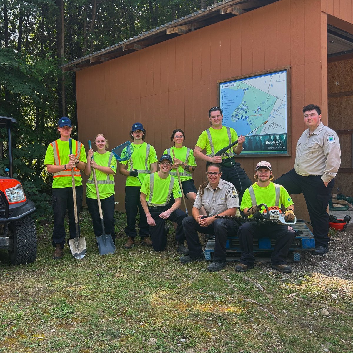 InverhuronPP's tweet photo. Happy #worldrangerday! 

From assisting and educating park visitors to keeping the park clean, safe and beautiful our rangers are happy to be of service! Let’s celebrate rangers around the world today for all their hard work! https://t.co/EWZAjbI0q4