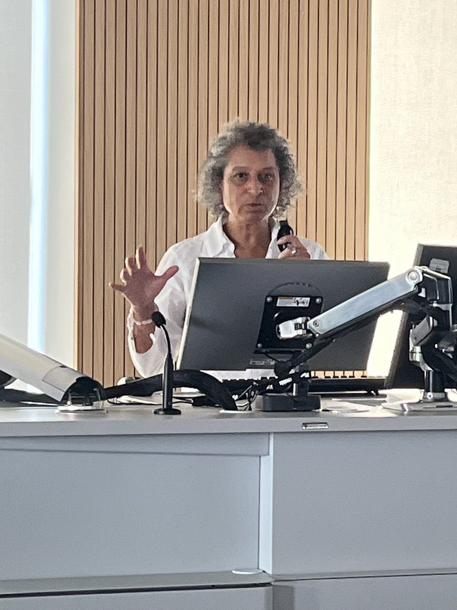 Claire Small tweet media