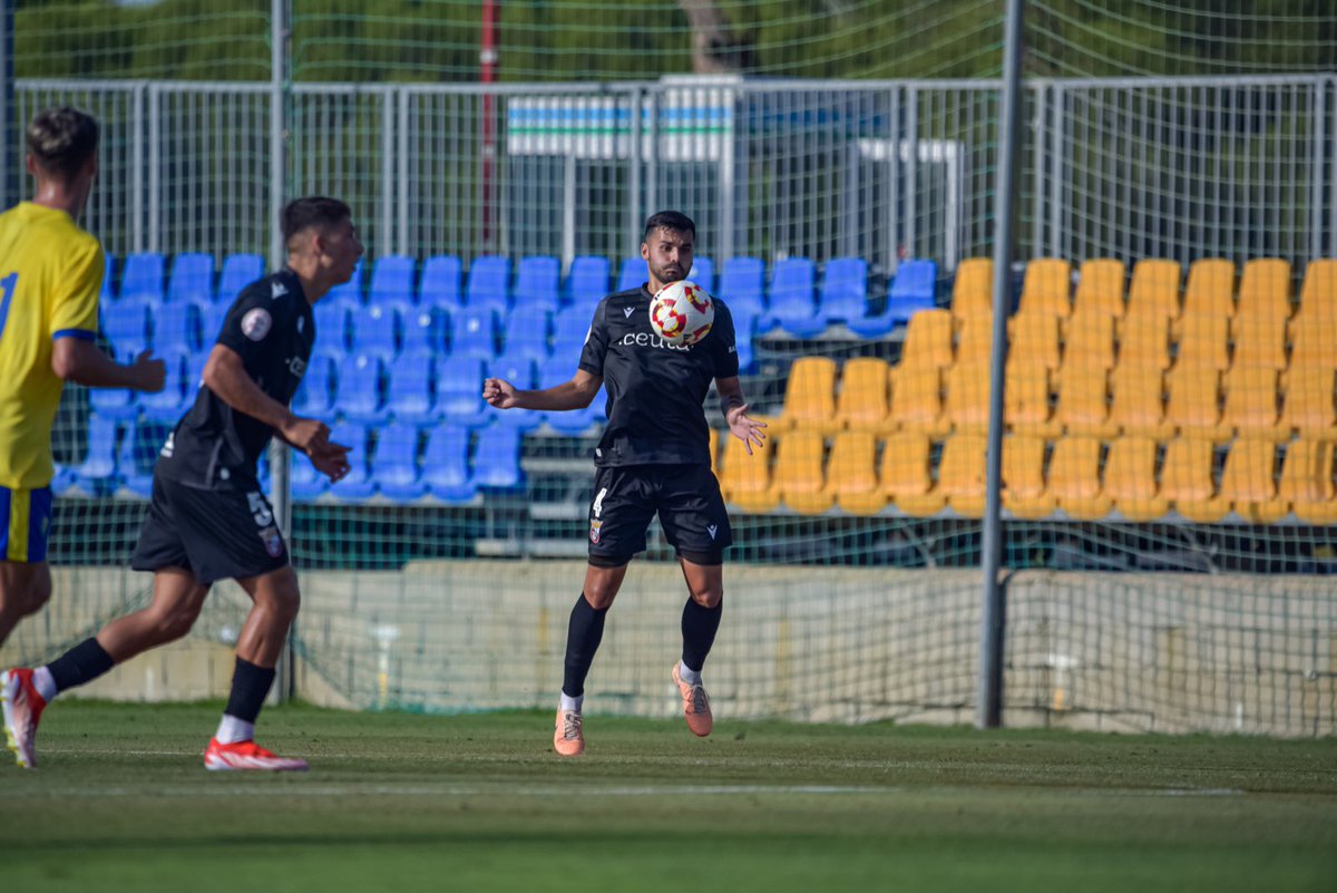 AD CEUTA FC tweet media