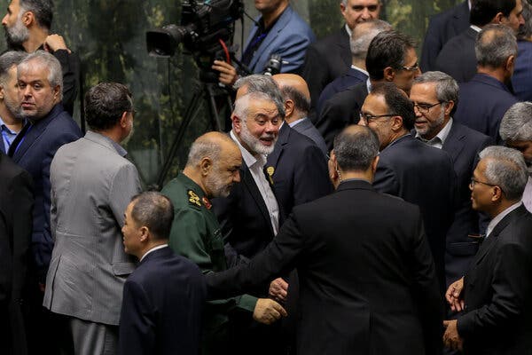 MohammedMinaz's tweet photo. We as Sri Lankans strongly condemn the assassination of Ismail Haniyeh. We express our deepest condolences to the people of #Palestine during this time of mourning. As humans we urging the @UN to prioritize the prevention of violence in the region.

#FreePalastine
#GazaGenocides https://t.co/HfBh5JPEmU