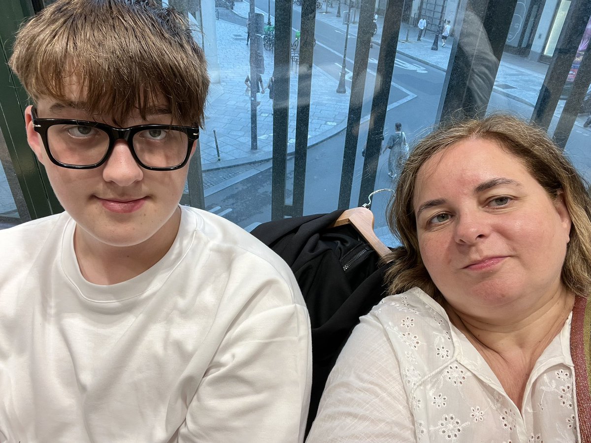 Lucy Davies💚 tweet media