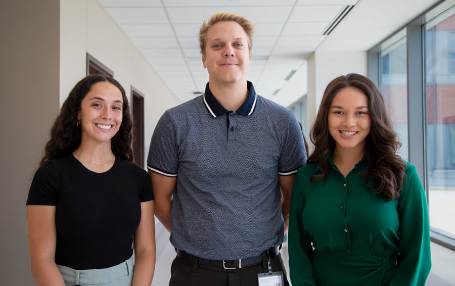 niagarahealth's tweet image. #NiagaraHealth summer students Alessandra, Zachary and Milaina are making waves in #research!🌊🔬 From exploring the effects of sepsis to investigating music therapy for dementia patients, their work is shaping the future of #healthcare. 

Read more:
niagarahealth.on.ca/site/news/2024…