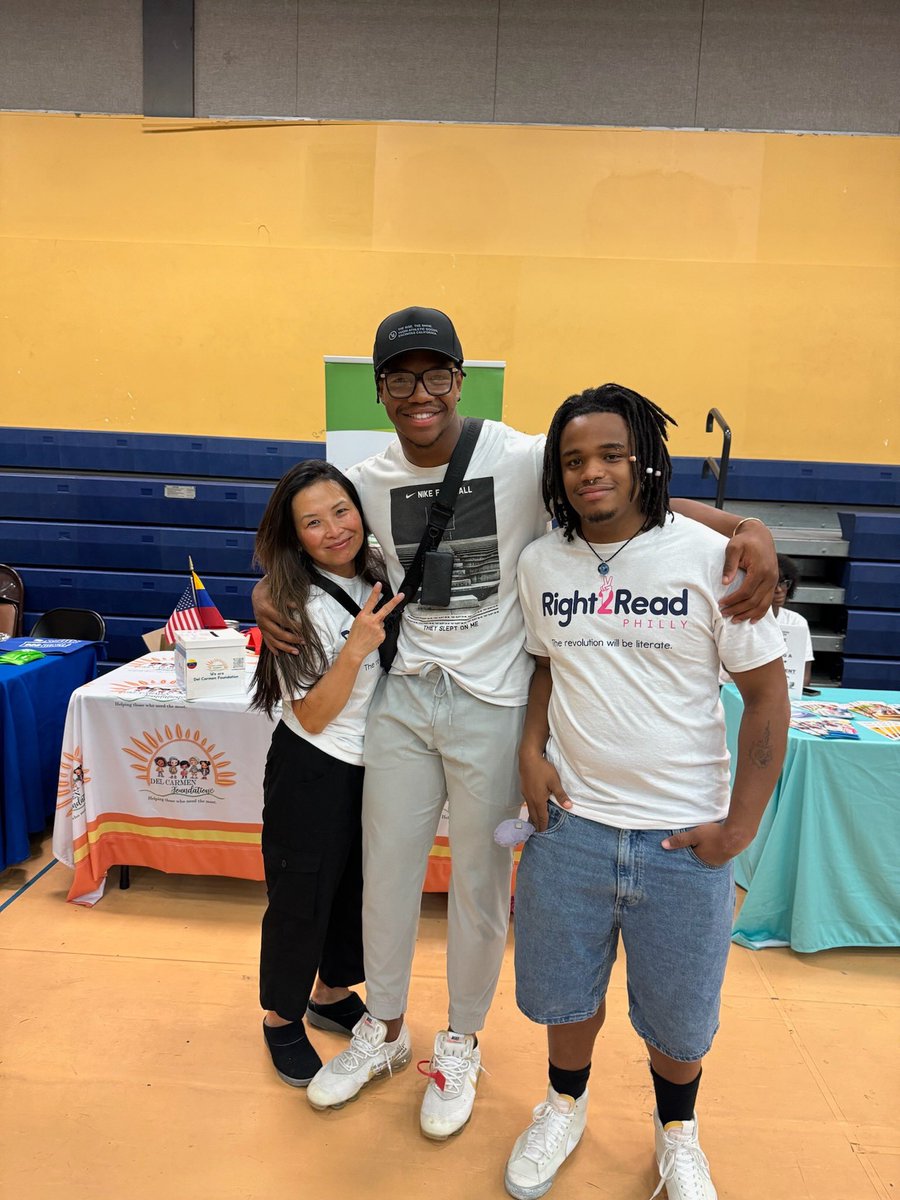 right2readPHL's tweet image. Look who we ran into supporting early literacy in our city—Nakobe Dean and Nolan Smith! 📚🏈 These Eagles stars are tackling literacy head-on! #right2readphilly