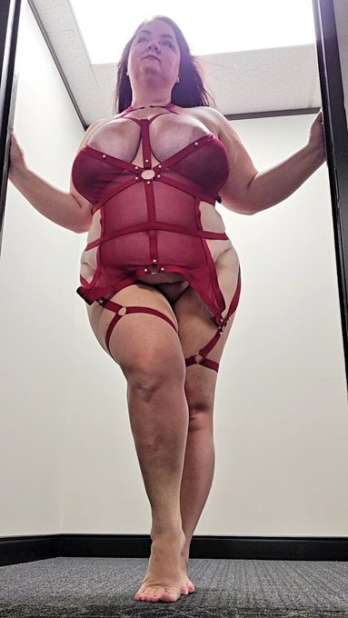 They say the top is lonely, I love the view though 😜😘 https://t.co/qqdLedtbDO