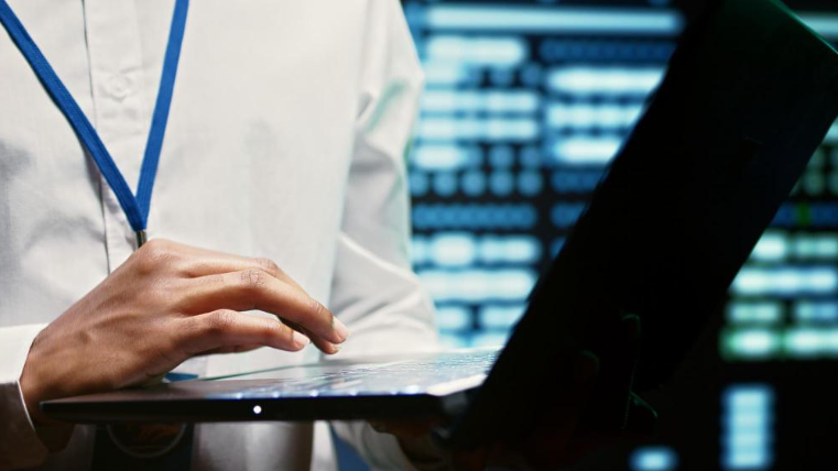 Read our latest blog post by Tina Martin! In this LPF Hunters article, we'll delve into the importance of security measures to protect data.
loom.ly/Eb46YzM
#digitalmarketing #smallbusiness #levelupyourbusiness   #websitedesign #wix lpfhunters.com👔📶👔📶