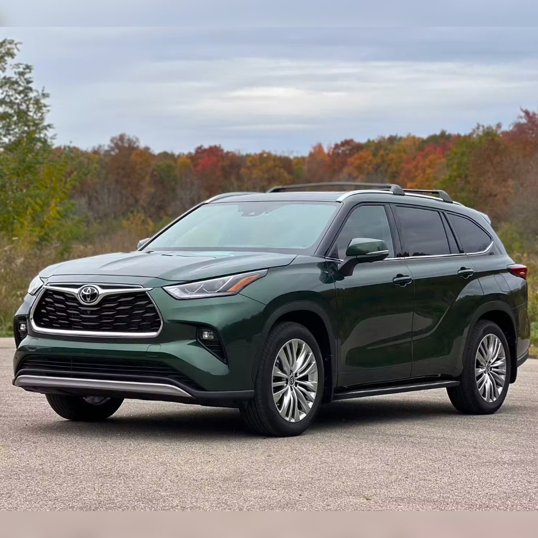 BP_ToyotaJasper's tweet image. 🌄 Take on any terrain with the Toyota Highlander. Spacious, powerful, ready for adventure. #HighlanderHighlights #FamilyAdventures billpenneytoyotaofjasper.com/new-vehicles/h…