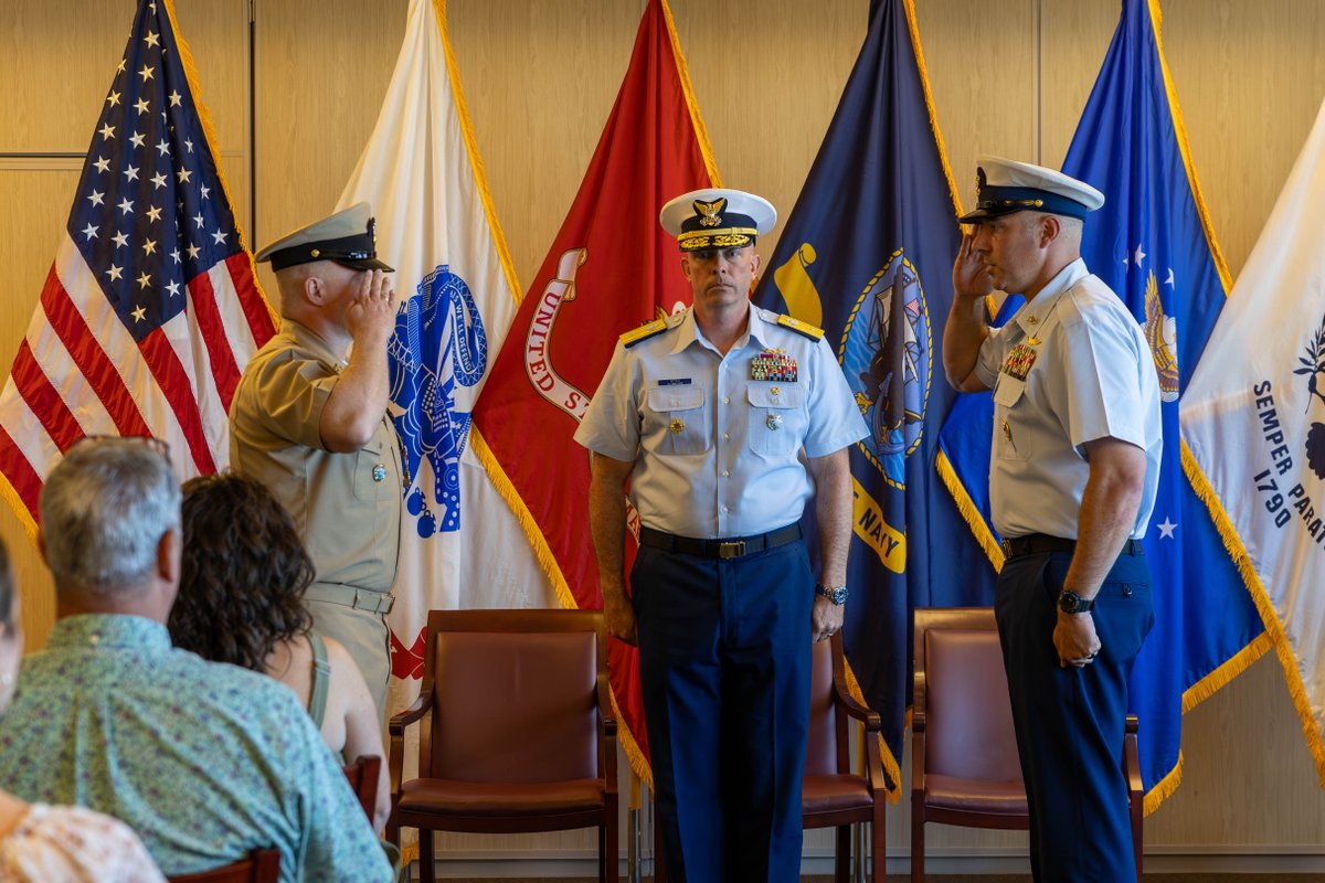 JIATFWest's tweet photo. #JIATFWest held a #ChangeofWatch ceremony to welcome CMC Travis Cutler, #USCG, as JIATF West's first Command Master Chief. He relieved SCPO John Lundquist, #USNavy, who assumed his role as the CSEL in Feb. 2020. 

We are excited for this new chapter under CMC Cutler's leadership! https://t.co/09hikF3cb2