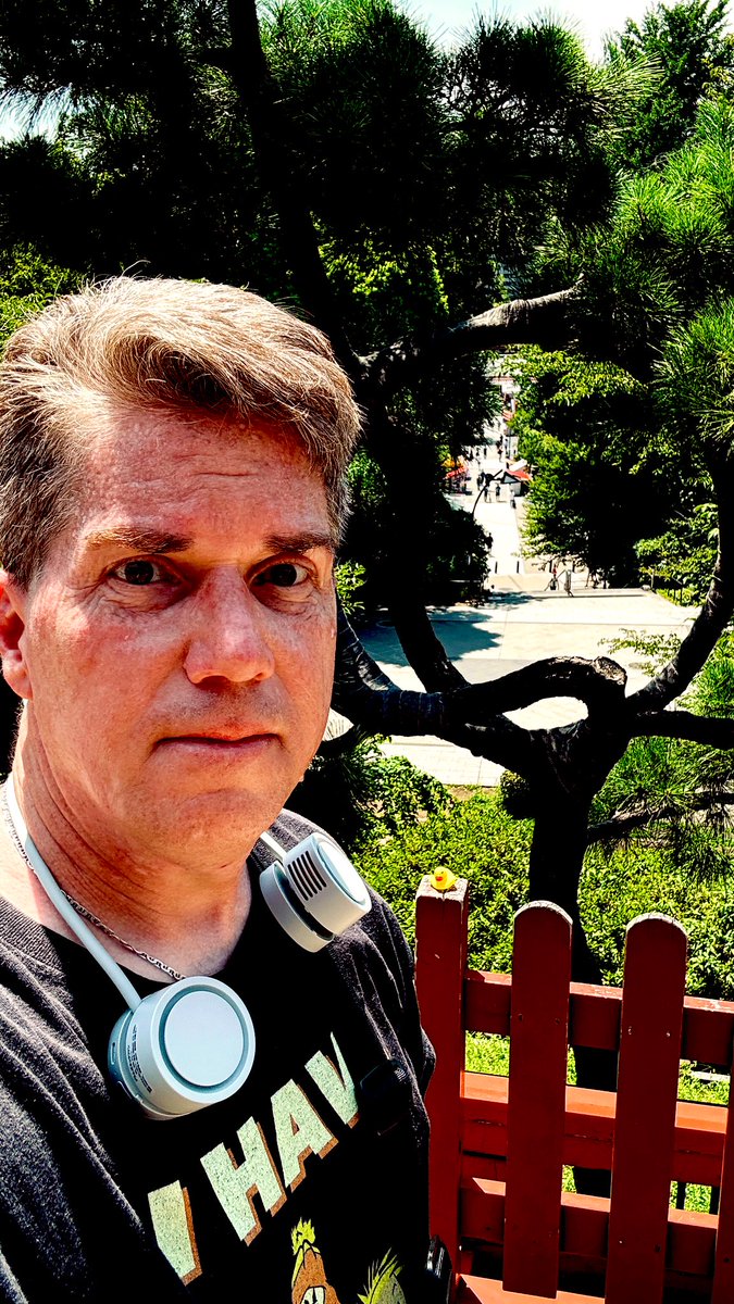 jaysonstreet's tweet image. I called this a deployment with a view! 😊 I loved walking back by afterwards and found someone taking pictures of this recruit while they were smiling which is the only reason #DuckArmyInvasion exist! For the smiles they create. 🥰