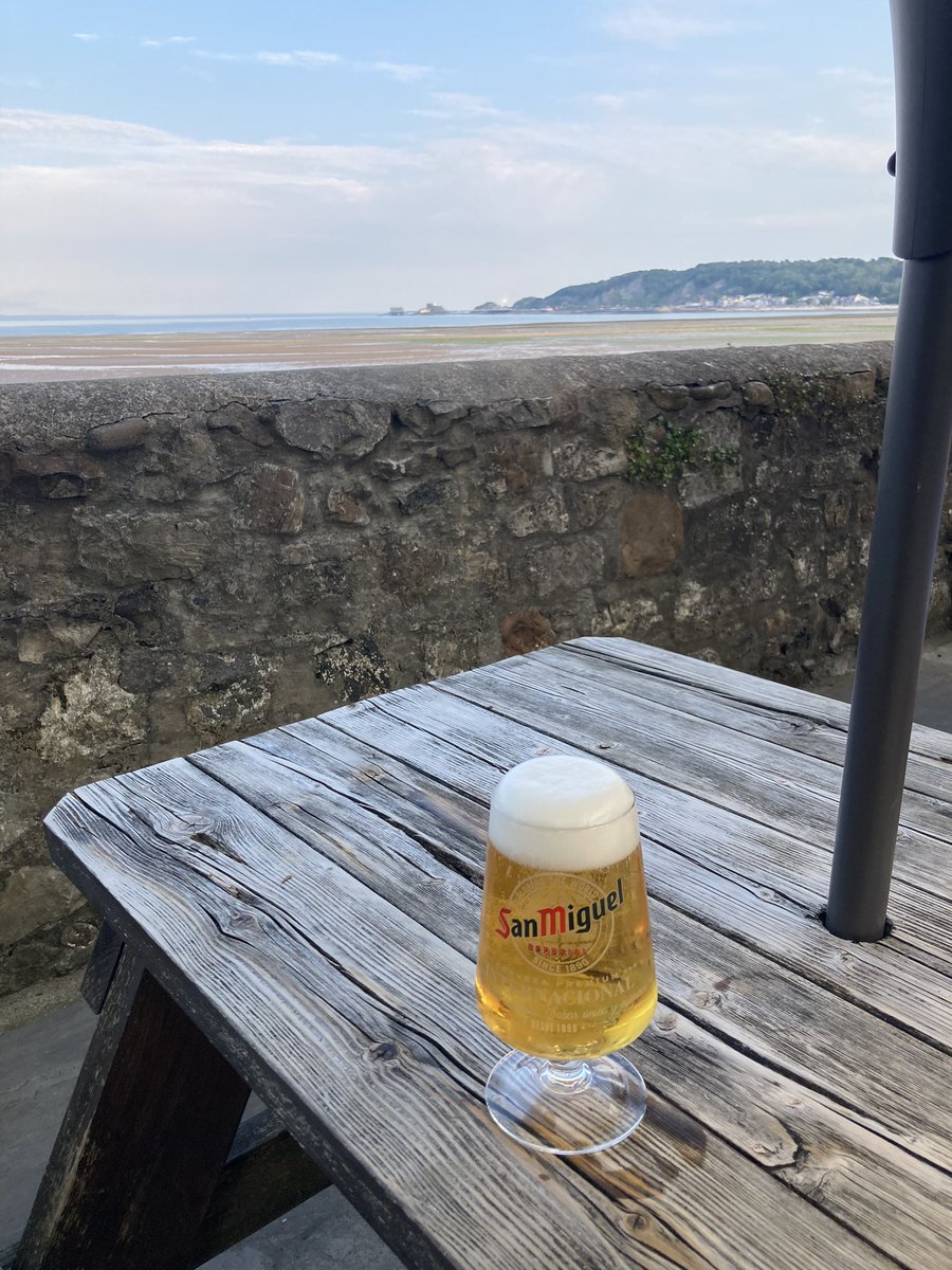 stevethespread's tweet photo. Nice big mig to end the day!👍🍺 https://t.co/hBo39Bvt3j