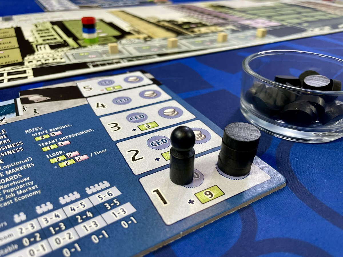I’m so excited to stream #GroundFloor tonight! It’s one of my faves and it really needs another reprint, imho!

Come join us at 1900 EDT for the play-through, y’all!

youtube.com/watch?v=4vSW-O…

&amp;

Twitch.tv/heavycardboard