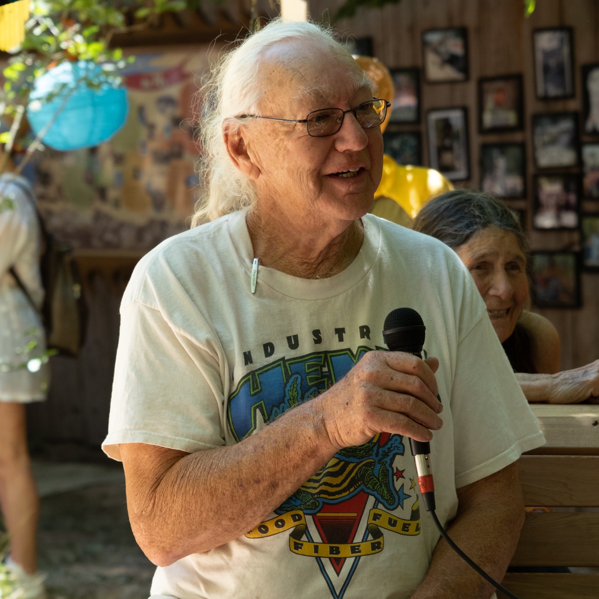 BTTLProject's tweet photo. This summer at the Oregon Country Fair, we hosted insightful talks by Paolo on communes in France and Brian on Multigenerational Back-to-the-Land. We wrapped up with an engaging community discussion, Counterculture Into the Future. Thanks to Jerry Joffe and Terry Baxter! 🌞 https://t.co/RYtQlLqAf9