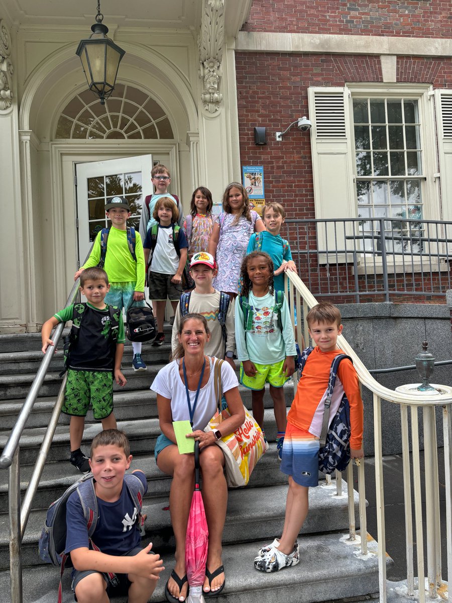 Lake George Elementary Library tweet media