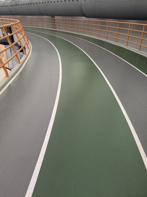 Warm up at the gym 💪 https://t.co/8891mwqHVk