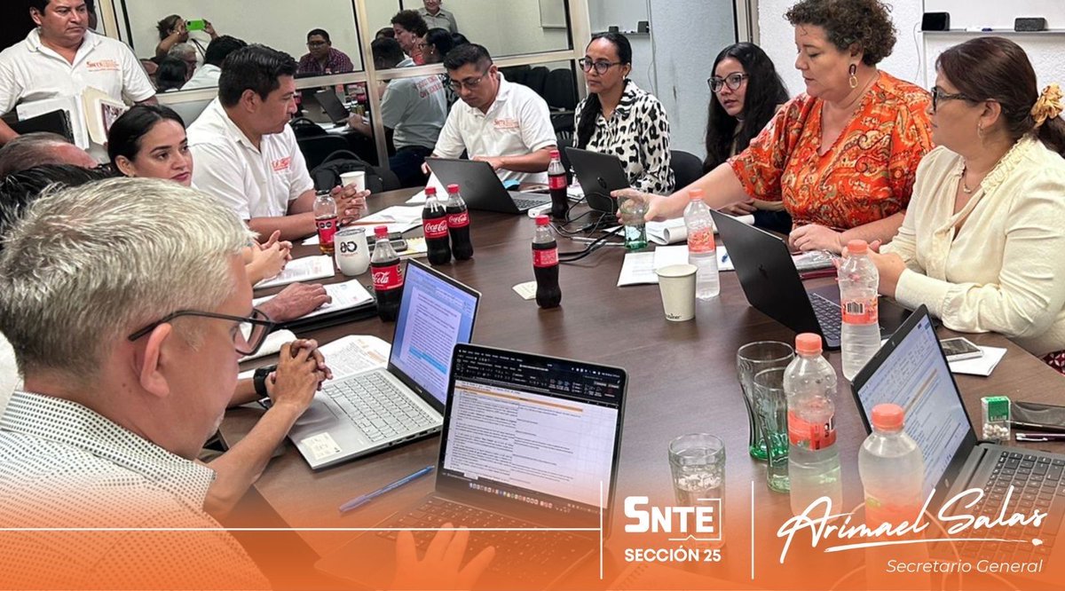 arimaelsalas's tweet photo. En la #Sección25 del #SNTE avanzamos sin pausas y a paso firme. Trabajando #ConFuerzaYcompromiso en la defensa de nuestros derechos laborales. Haciendo valer nuestras demandas y que la Respuesta Nacional de Educación Básica y PAAE sea respetada. 
Adarle! #EnElSNTEtrabajamosParaTi https://t.co/ZB1vvXzqAj