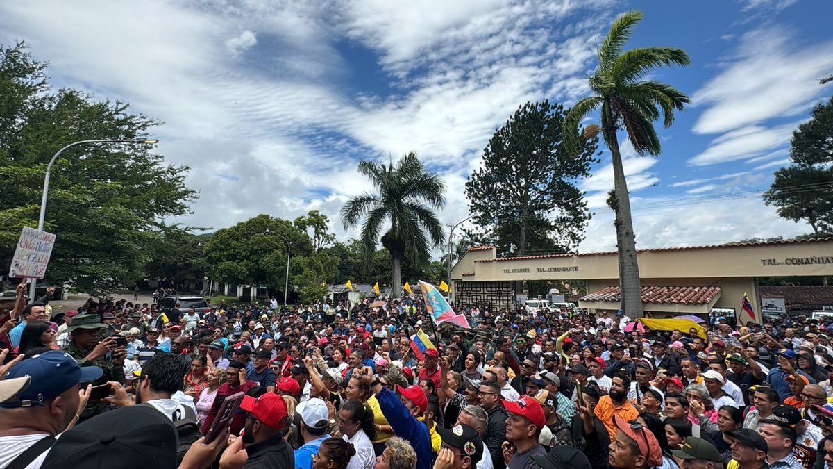 #FANB llevó a cabo concentración Cívico, Militar, Policial desde la 21 Brigada de Infantería Motorizada con la finalidad de celebrar junto al pueblo la gran victoria de la Paz y Soberanía de Venezuela