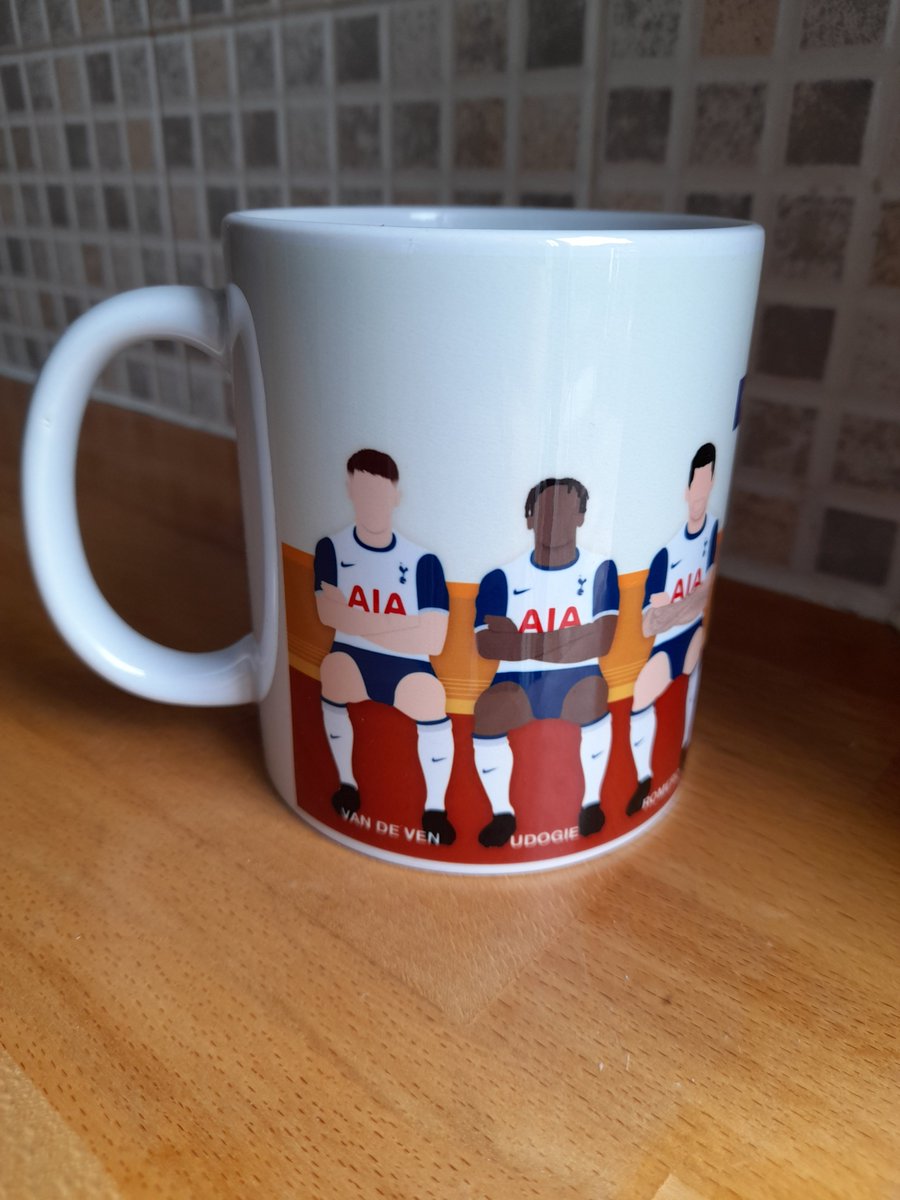 PrintsbyPablo's tweet image. GIVEAWAY TIME!!! I'm giving away one of my Tottenham Hotspur F.C. 2024/25 mugs to one lucky winner ⚽ All you have to do is FOLLOW me and retweet this tweet 🏆 Winner announced this weekend! Good luck! #giveaway #giveawaytime #Tottenham #spurs #THFC #COYS #NorthLondon #Football