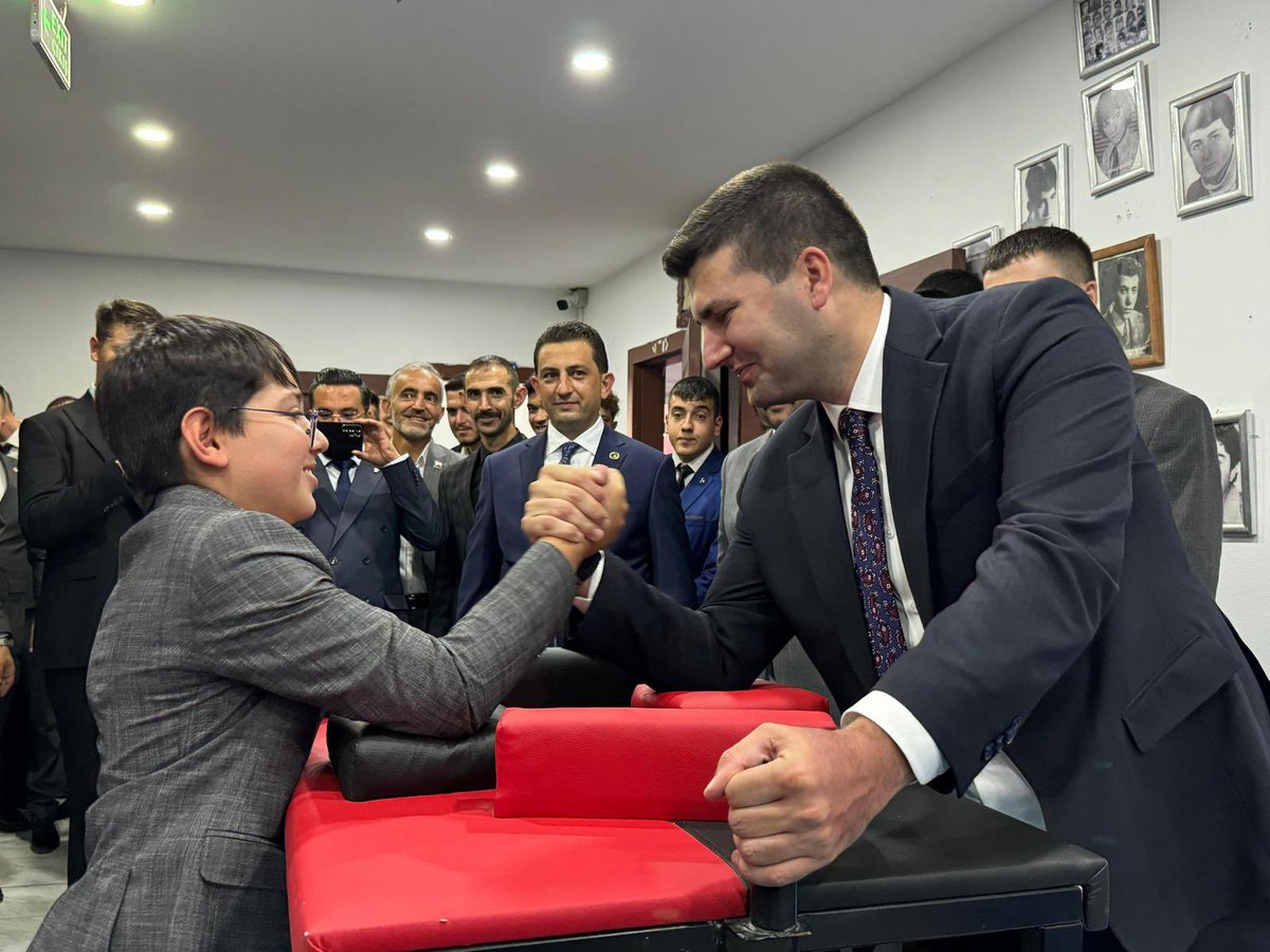 Ülkücü gençlik, Türk milletinin bükülmeyen bileğidir. 🇹🇷