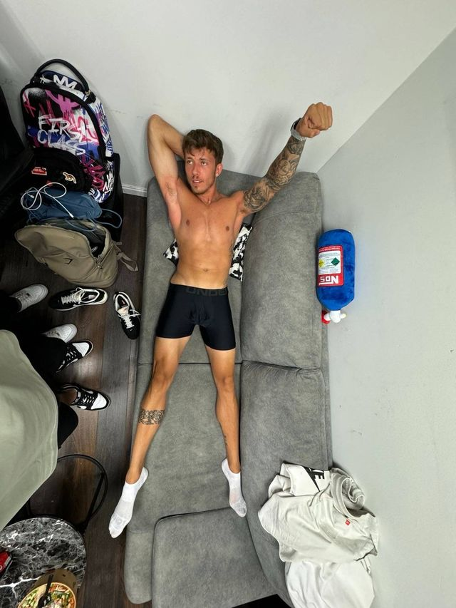 AlphaGodBlonde tweet media