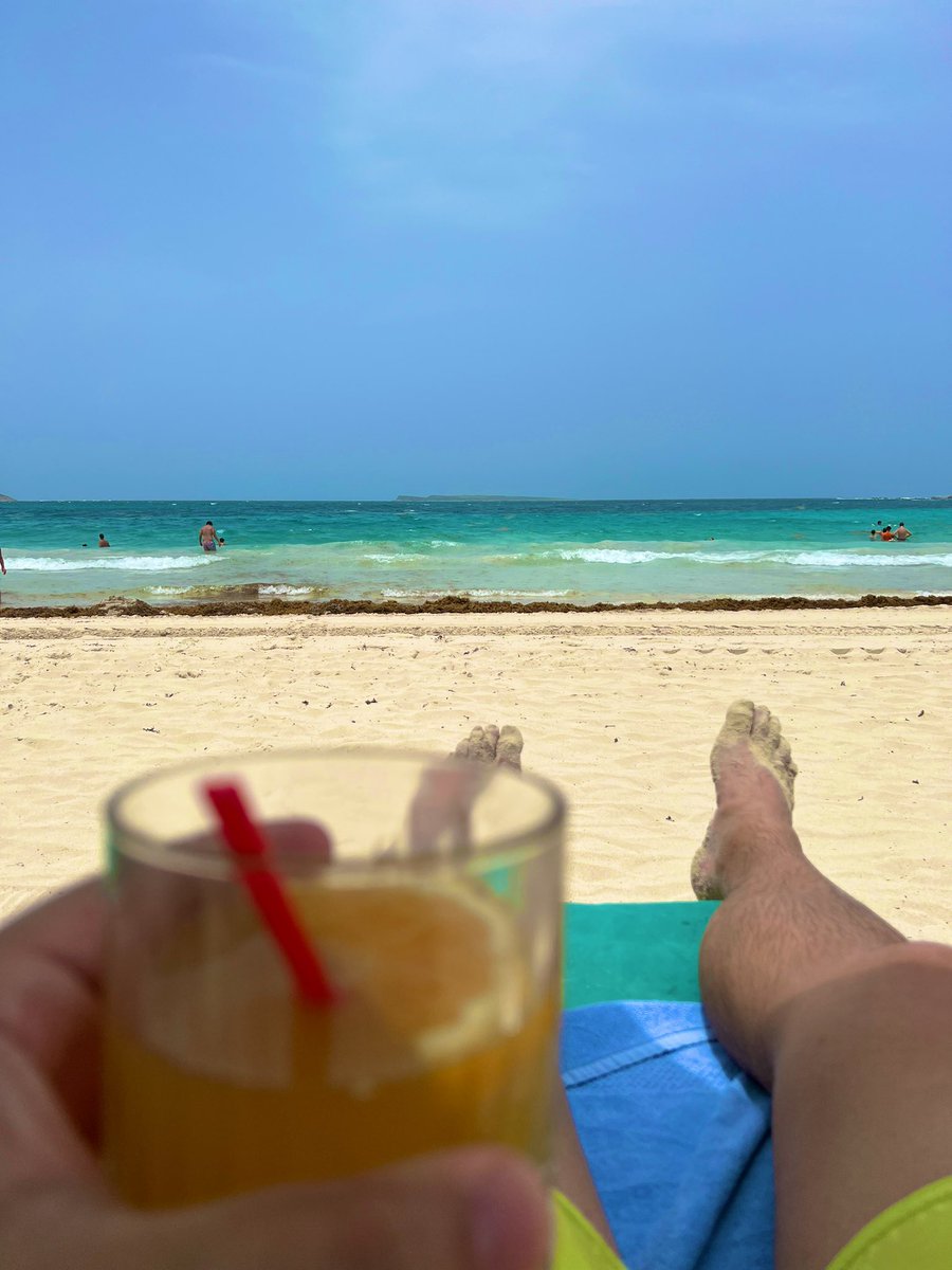 MaddridThe's tweet photo. ✌️ St. Maarten &amp; St. Thomas 😎 🏝️ https://t.co/3sUhzmqa1H
