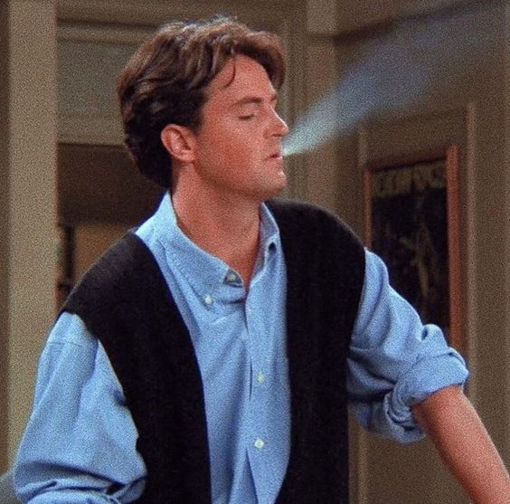 TheCinesthetic's tweet photo. chandler bing. https://t.co/KIfhReTiEB
