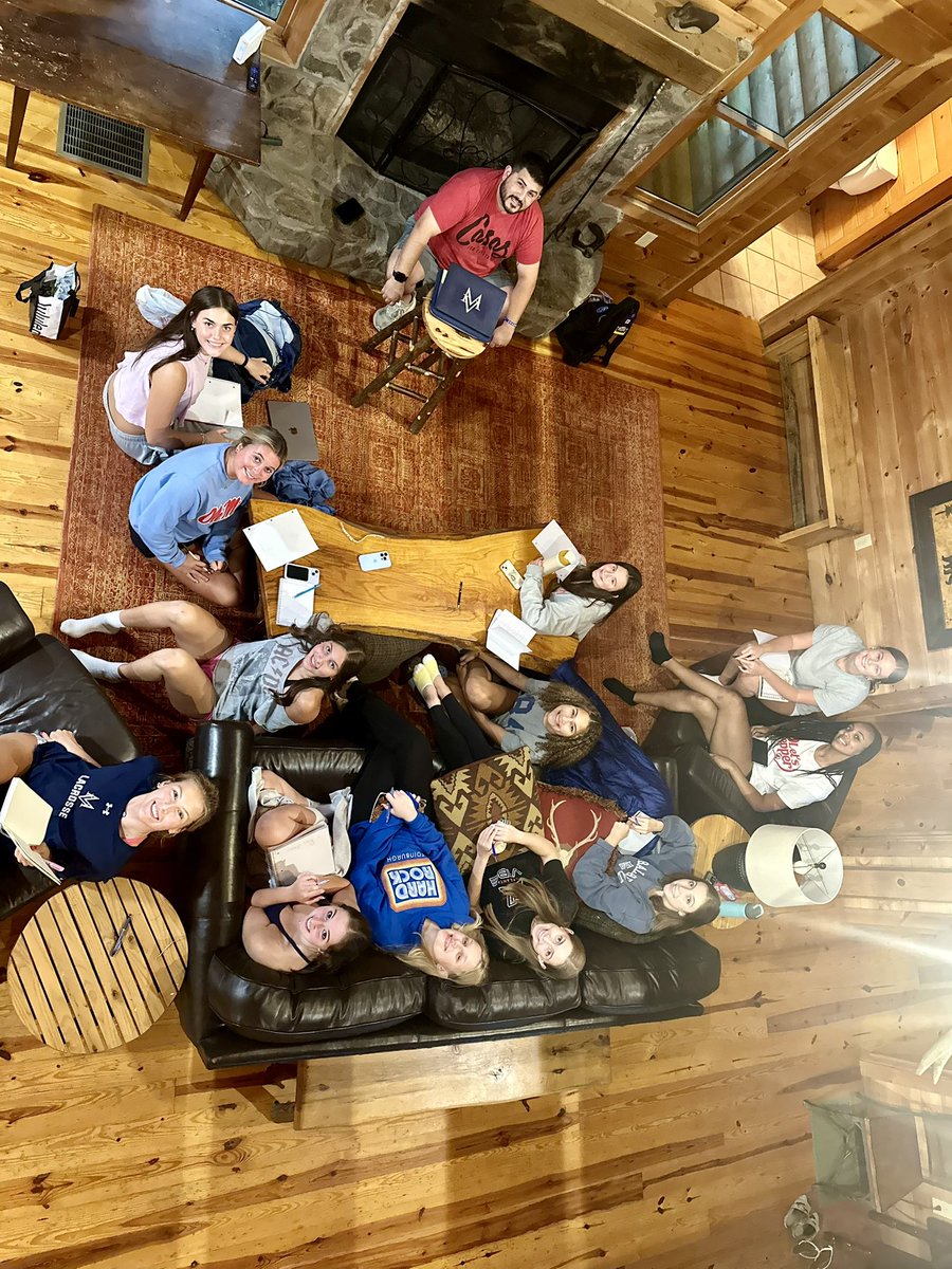 Mount Vernon MustangsVolleyball tweet media