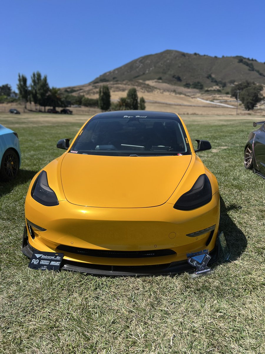 getsomesports's tweet photo. @CeramicGarage always comes in CLUUUUUTCH !!! 💦 🥉 🙏🏼 🥹 

📍: @MadonnaInn 
EVent : @theXtakeover 
🎫: @teslaownersSV x @SjvTesla https://t.co/AqIYGbAPfl
