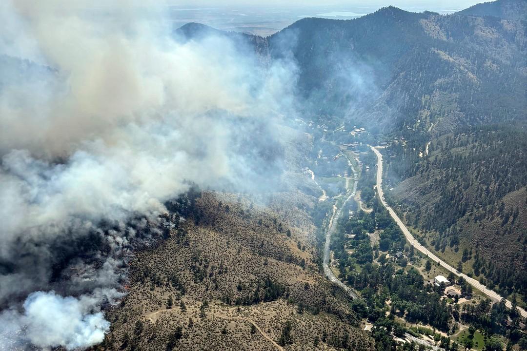 KristyTallman's tweet photo. WILDFIRE NEWS ⚠️🔥 Images provided by the USDA Forest Service show the Alexander Mountain Fire near Loveland on Tuesday. 📷 Jason Sieg, USDA Forest Service via AP
#AlexanderMountainFire #Loveland #Wildfire #Firefighting #USDAForestService #EmergencyResponse #WildfireNews #FireSafety #ColoradoFires #BreakingNews