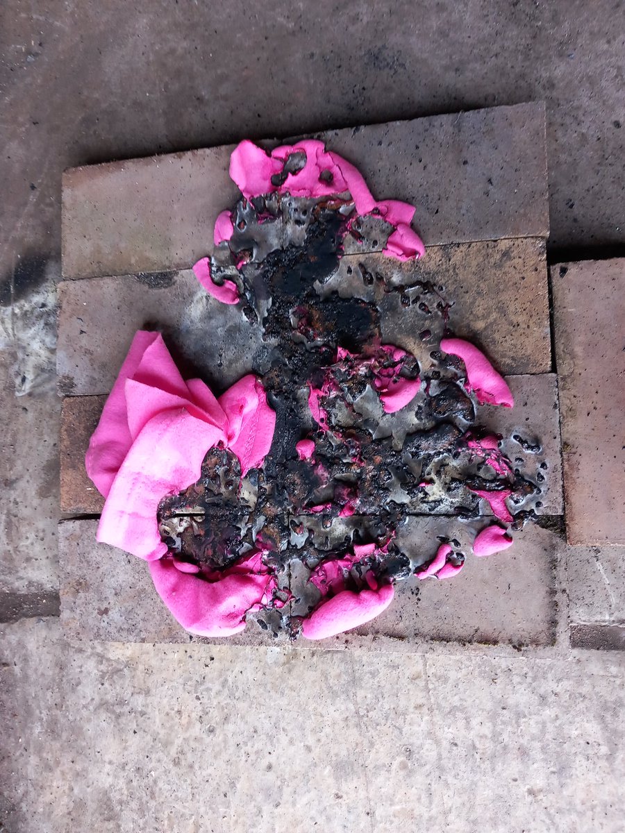 Dr Felicity Carlysle-Davies (@fcarlysle) on Twitter photo Many thanks to <a href="/fire_scot/">Scottish Fire and Rescue Service</a> for their support with two <a href="/StrathForensics/">StrathForensics</a> MSc research projects- we had a brilliant day doing some burns and picking the brains of members of the fire investigation team #resultstofollow #collaboration Many thanks to <a href="/fire_scot/">Scottish Fire and Rescue Service</a> for their support with two <a href="/StrathForensics/">StrathForensics</a> MSc research projects- we had a brilliant day doing some burns and picking the brains of members of the fire investigation team #resultstofollow #collaboration