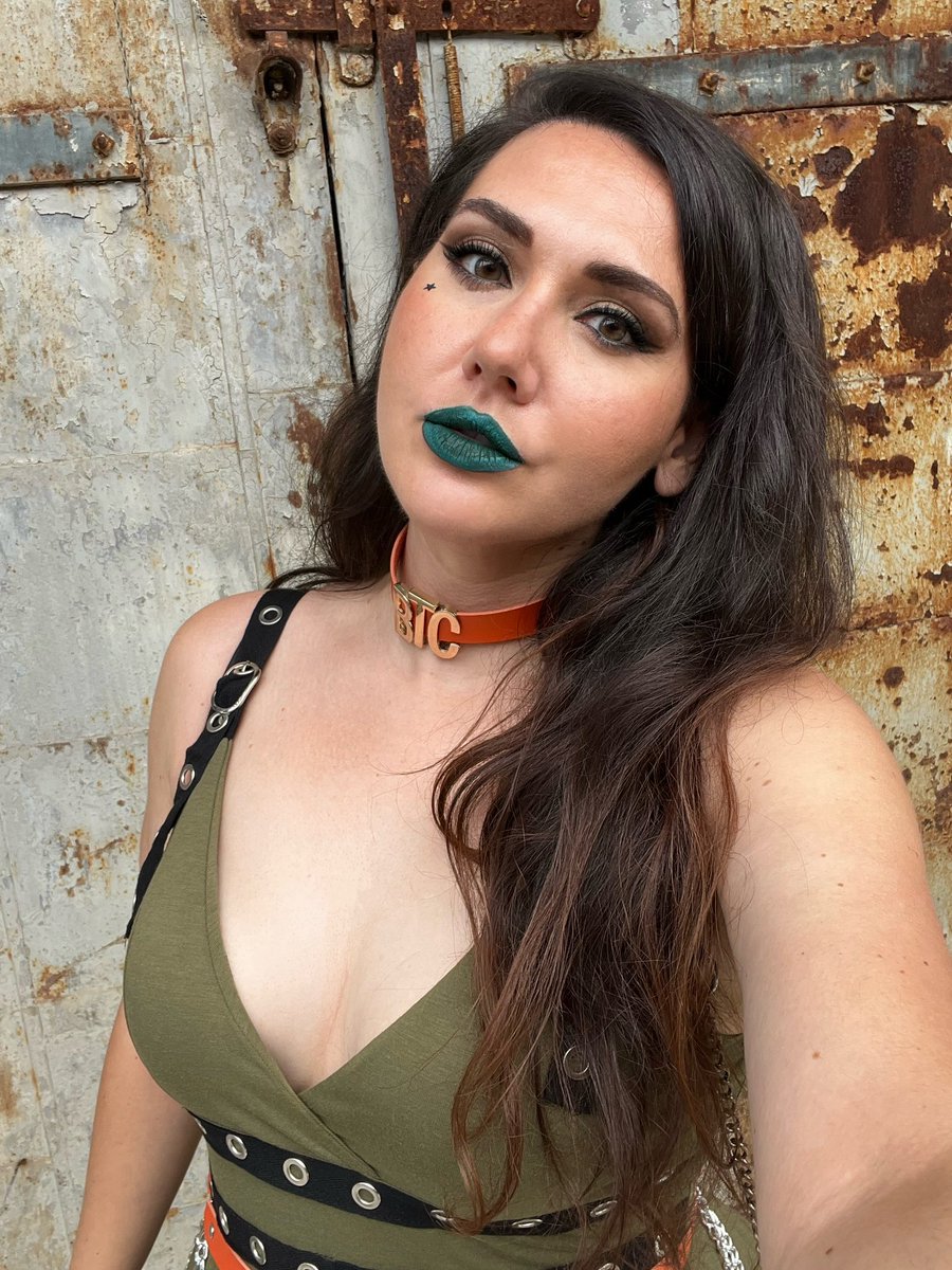 $BRETT BADDIES ❤️‍🔥 is back Thursday… be there 😘 <a href="/BasedBrett/">Brett</a>