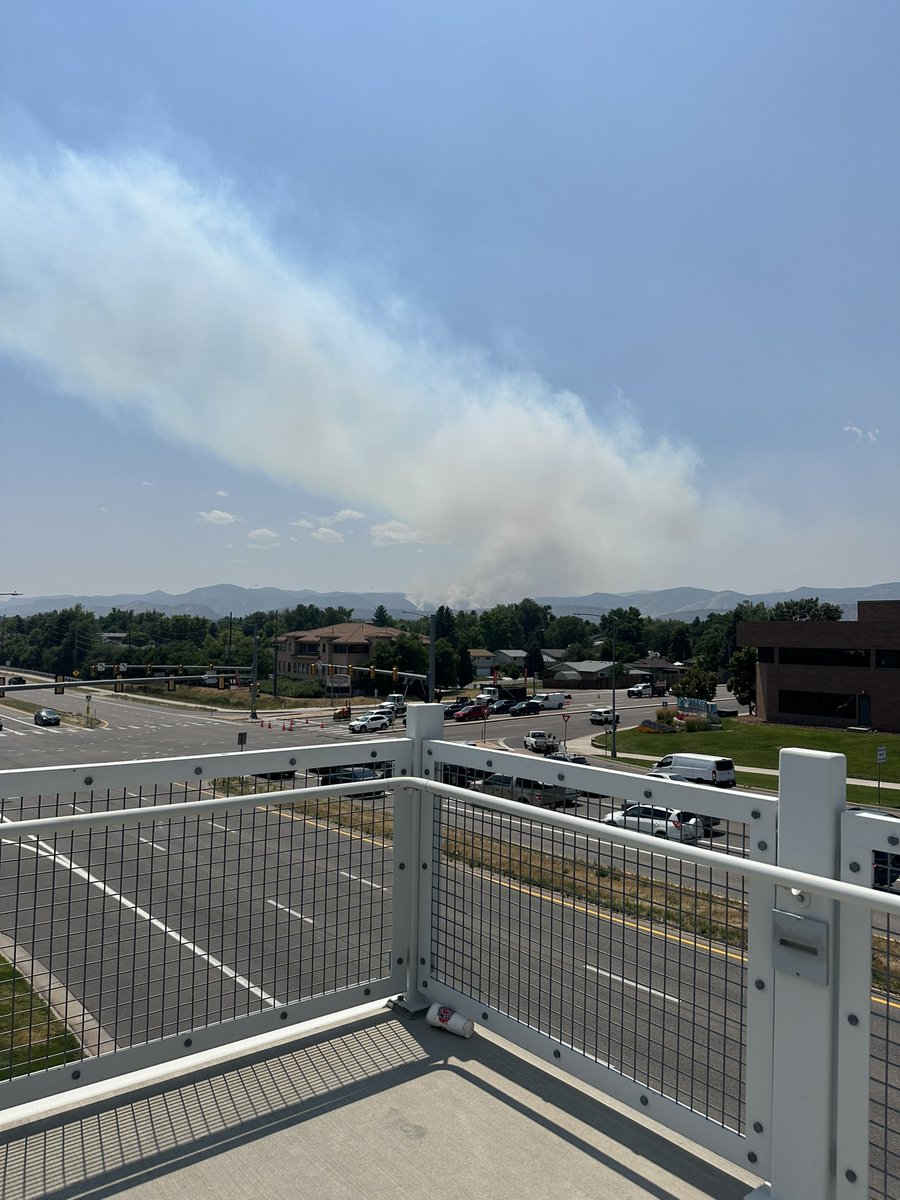 Stoofypaige's tweet photo. #QuarryFire keep doing what you’re doing and what you can do. This was 45 min apart https://t.co/IHR8qkMqyR