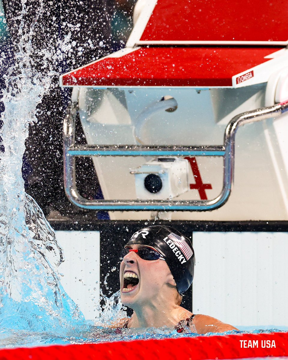 TeamUSA's tweet photo. RAHHHH LEDECKY 🦅🦅🥇🇺🇸🇺🇸

#ParisOlympics https://t.co/gIR2H7qNQ6