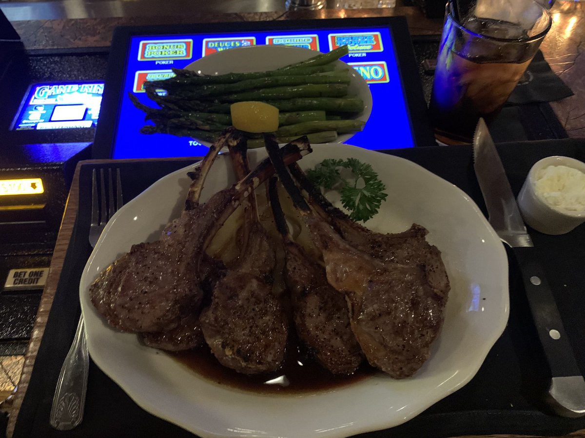 @ Golden Steer, is one of the oldest restaurants in Las Vegas lamb chops are delicious 😋