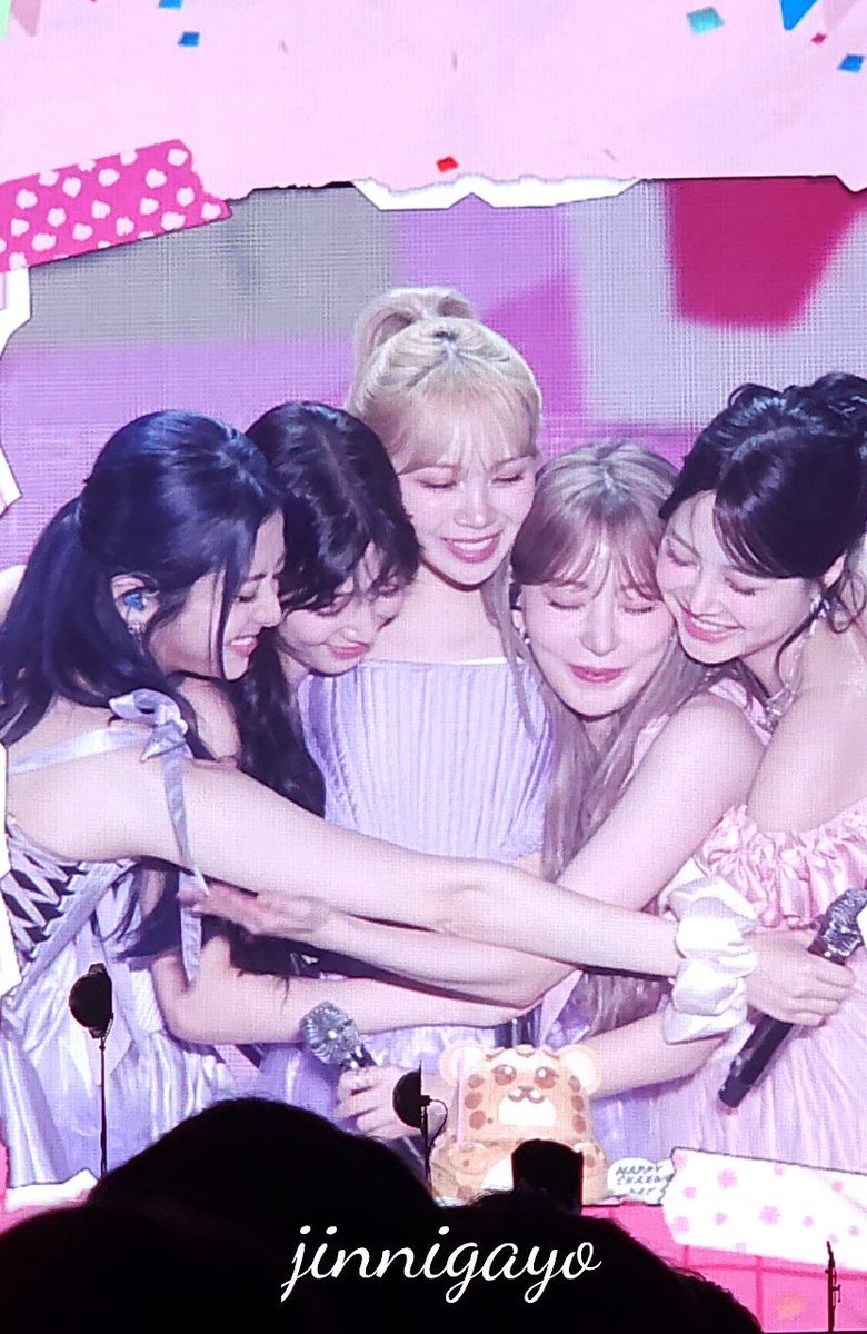채채 tweet media