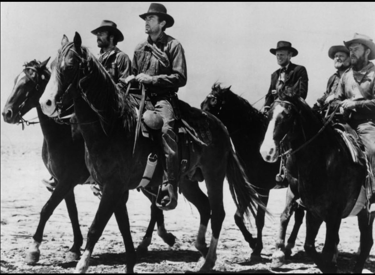 analgesicsleep's tweet photo. And our #FilmNoirClub leading men are Gregory Peck, John Russell, Charles Kemper, Robert Arthur and Harry Morgan and Richard Widmark
#YellowSky #GregoryPeck #RichardWidmark #RobertArthur #JohnRussell #HarryMorgan #CharlesKemper #FilmNoir #WidmarkWednesday #TheTempest #Shakespeare https://t.co/aXOg86rxWW