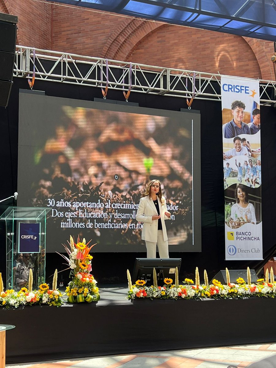 cordilleratec's tweet photo. 🤝Alianzas Interinstitucionales
Felicitamos a la @fundacioncrisfe por sus 30 años de fundación y agradecemos la invitación de su directora ejecutiva @mariabrownp al evento “Transformando al Ecuador desde la educación”. Y a los becarios que confían en nuestra excelencia académica. https://t.co/iOEz4ANBSf
