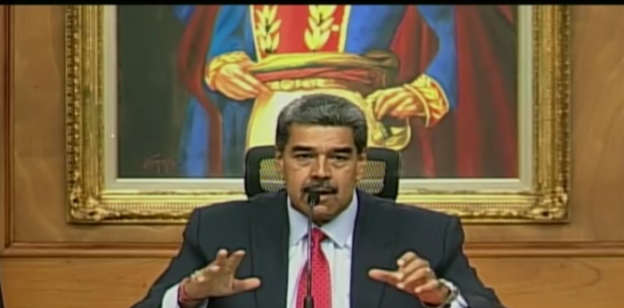 #Ahora | Presidente Nicolás Maduro: Pretendían reeditar en Venezuela el fenómeno de Haití, pero aquí no. 

#VenezuelaEsPaz