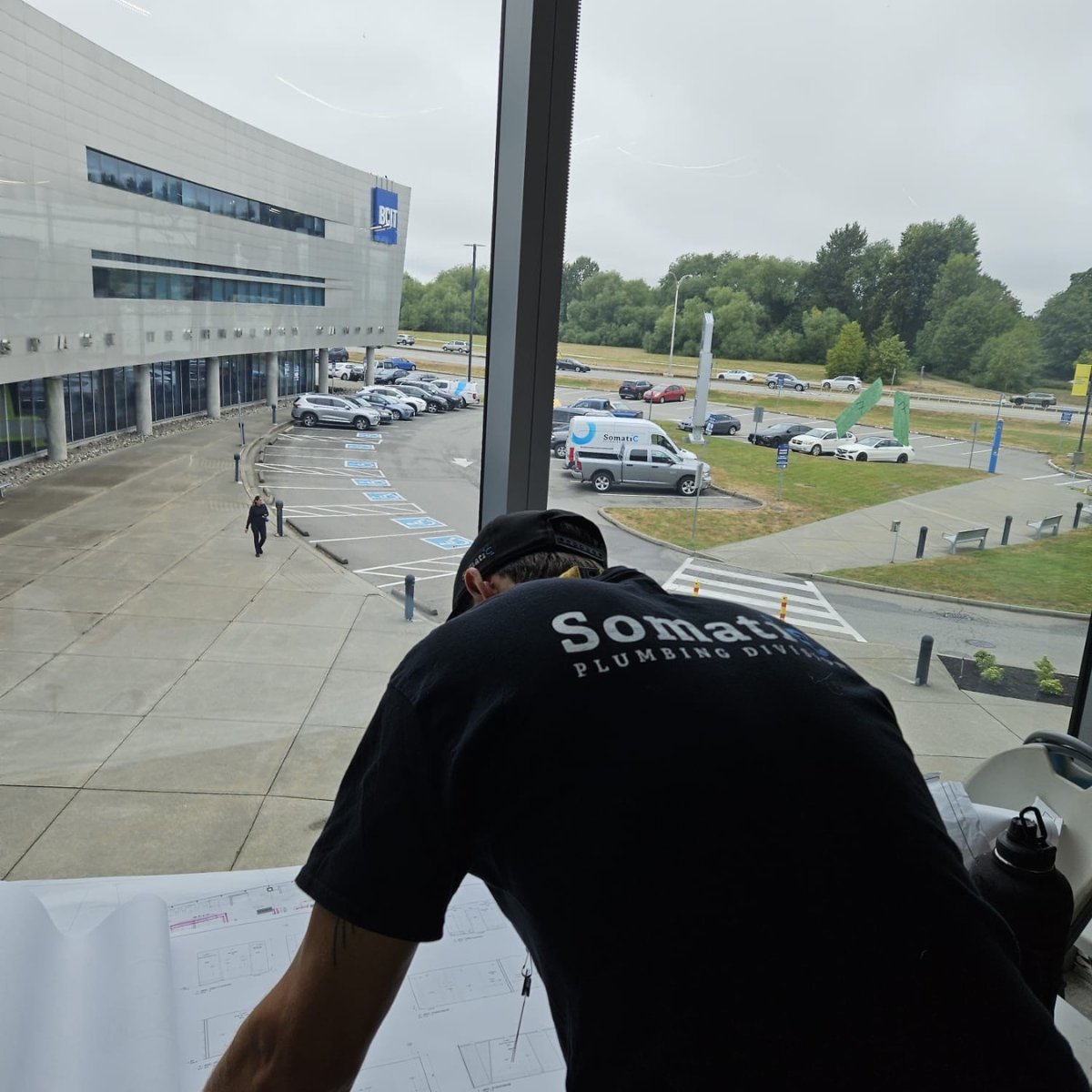 SomaticMEP's tweet photo. Brad H from our plumbing division reviewing the latest project drawings at BCIT Aerospace Campus in Richmond ✈️

SOMATIC MEP | CRAFT. BUSINESS CULTURE https://t.co/93Trbz1ey0
