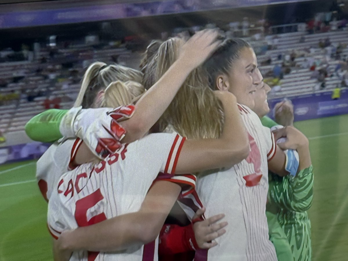 Devin Heroux tweet media