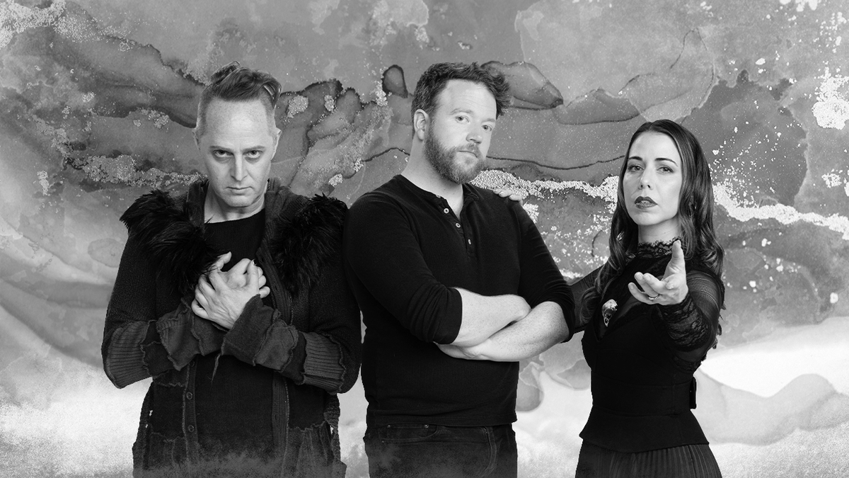 CriticalRole's tweet photo. When Aeor fell, it fell hard... ⛈️ 🏙️ ⛈️ 

Our wondrous Lore Keeper @ItsDaniCarr records all the heartache and triumph of the flying city's legendary end in her complete recap of #CriticalRole Campaign 3, Episode 101 - "Downfall: Part Three"! 📜 🪶

➡️ https://t.co/rw6muANWJi https://t.co/I19fq1BOd4