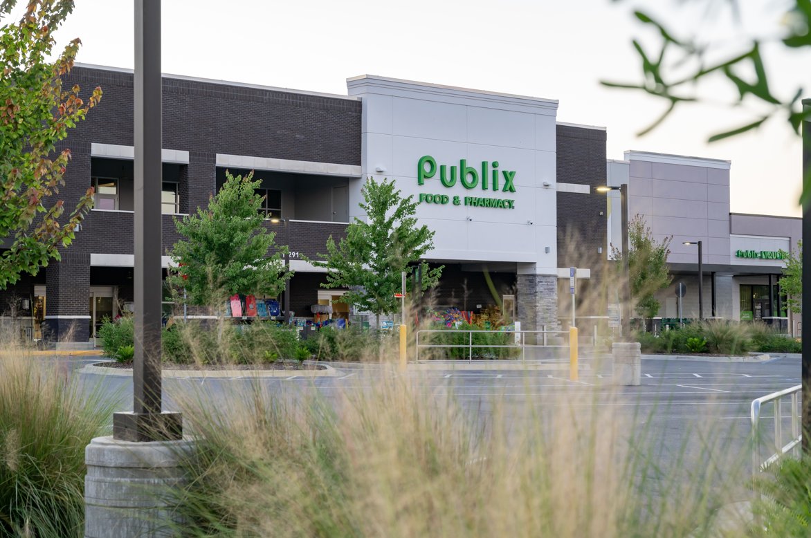 Publix Supermarket offers a pharmacy, deli, baker and neighboring Liquor Store, all in one easy-to-access location at the entrance of the Watersound Origins community!