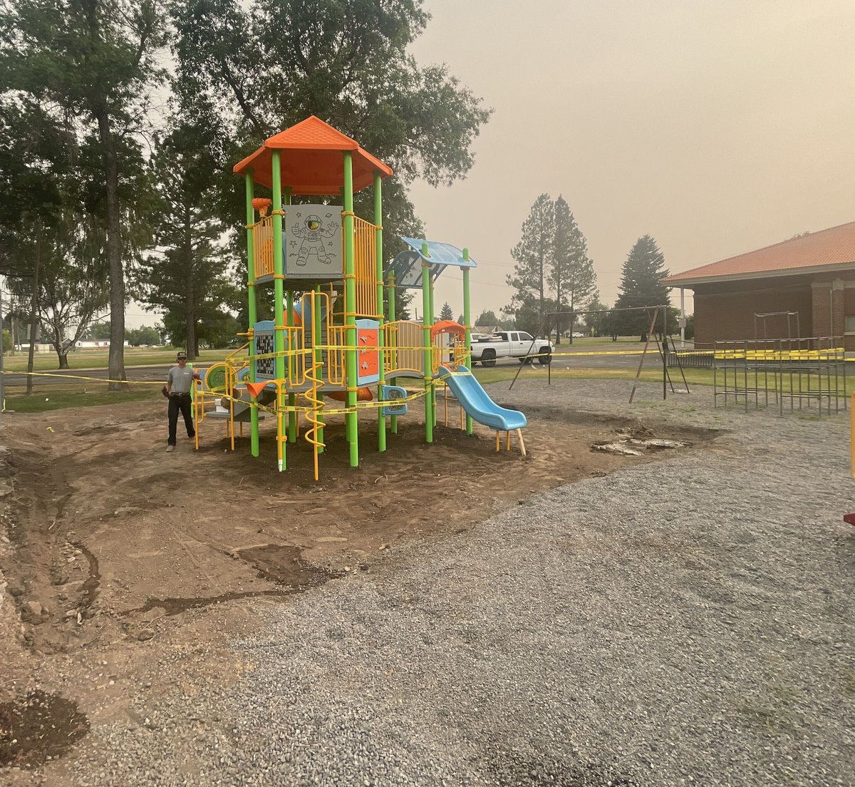 Luckydrec's tweet photo. This colorful @playcraftsystems playground is perfect for this small city park in Idaho.
.
.
#luckydog #inpursuitofplay #playgrounds #idahoplaygrounds #playgroundconstruction #tetonidaho #sugarcityidaho #playcraftsystems #idaho https://t.co/pTGY8ZtCtM