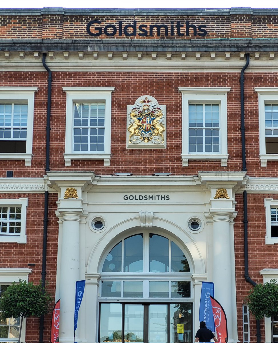 That's me out! Last day <a href="/GoldsmithsUoL/">Goldsmiths, University of London</a> Despite acknowledging my dedication towards our most marginalised students, that obv wasn't enough. After 3 attempts to get rid of me, you finally succeeded. Solidarity with all my colleagues who were also made redundant today <a href="/GoldsmithsUCU/">Goldsmiths UCU</a>