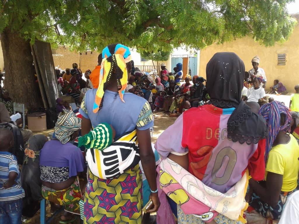 rbm_maroobe's tweet photo. Séances de sensibilisation sur l’Alimentation du Nourrisson et du Jeune Enfant (#ANJE) à l’endroit des Groupes de soutien aux activités nutritionnelles (#GSAN), des relais communautaires au niveau des aires de santé de #Koro https://t.co/UWLh2E6wYZ
