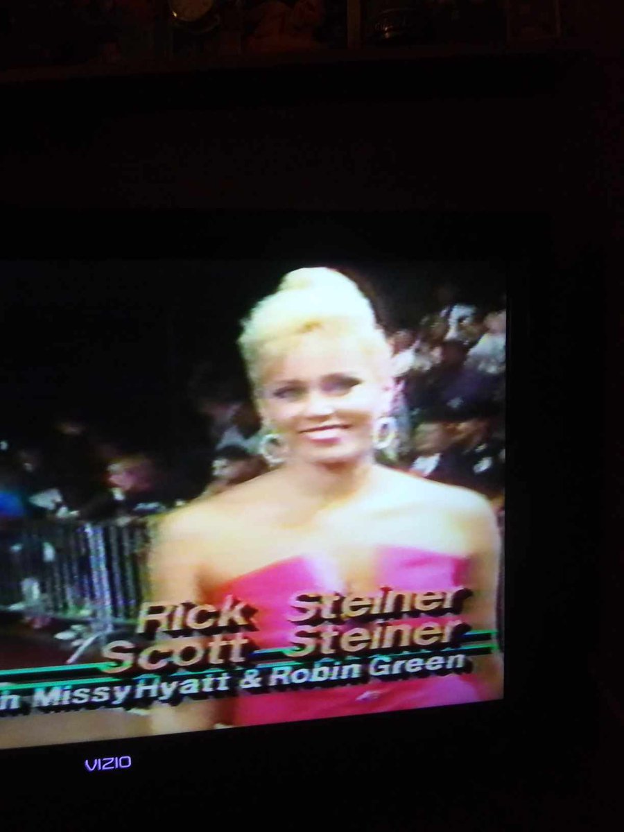 EJH007's tweet photo. I was watching some Clash Of The Champions: Fall Brawl '89 last night. 
@missyhyatt &amp; #RobinGreen were ringside with The Steiners. 🏋🤸
Later, they showed the first time Robin appeared at the door with her new image. 😍 
#WayBackWednesday https://t.co/AuJUvX51Kt