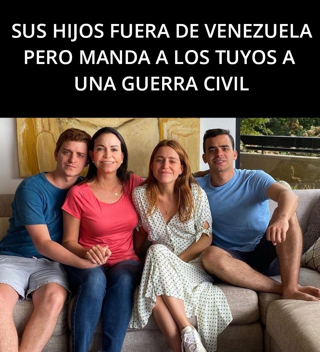 PlusSocialista's tweet photo. La Sayona es una singa… https://t.co/jkU6B059Kj
