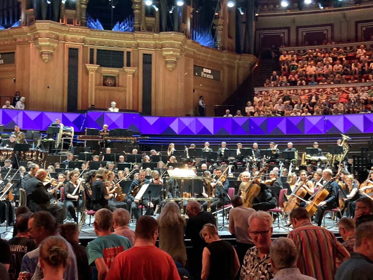 Proms are a huge reason to be in London in the summer. Shostakovich symphony #4 tonight.  
Although a dreary first piece gave me time to daydream about ways you might dispatch the solo violin.