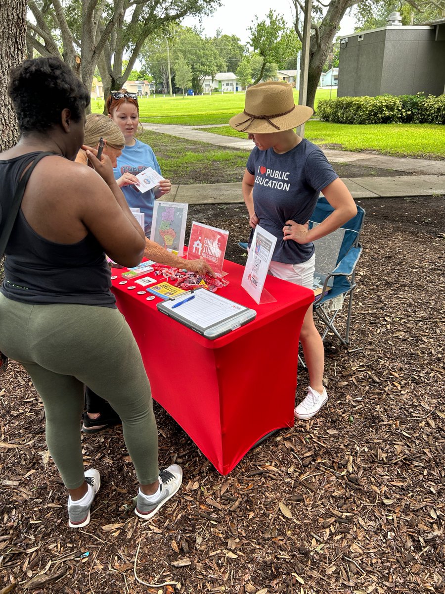 Pinellas volunteers joined other local organizations at the Freedom to Thrive Backpack Giveaway in South St. Pete this past weekend. Together, they brought hundreds of free books, school supplies, voting resources, and breakfast to the community.